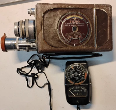 COLLECTABLE.Bell &Howell Filmo Auto Master 16mm Movie Camera w/ 6 lenses BH.DEAL - Image 1 of 4