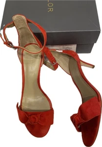 Sandalia con lazo de gamuza Ann Taylor Erica, rojo encantador, talla 7 - Imagen 1 de 8