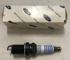FORD GENUINE Spark Plug Fits Alfa Romeo Honda Mitsubishi Nissan Saab 1086019 - Picture 1 of 9