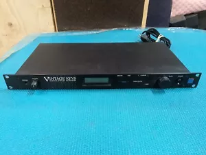Módulo sintetizador de montaje en rack EMU Vintage Keys 9045 MIDI *Batería nueva* - Imagen 1 de 11