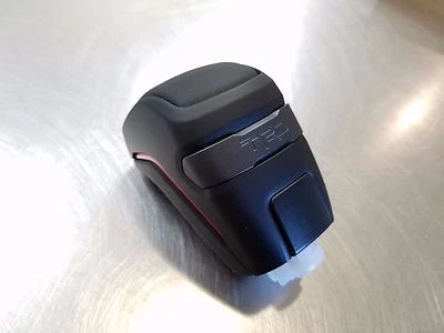 Toyota Tacoma TRD PRO 2016-2019 genuino perilla de cambio (automática) PTR57-35170 Foto 1 de 4