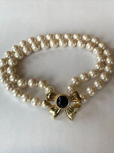 GIVENCHY Bow Necklace 16" Double Pearl Crystal Gold Runway Choker Collar VTG 80s - Picture 1 of 17