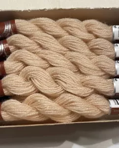 DMC Wool Embroidery Floss Broder Medicis Med Beige 8515 27.3yd Skein Lot of 9 - Picture 1 of 6