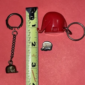 lot of 3 pin keychain DRUMBO elephant plastic brass - Picture 1 of 7