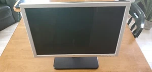 LCD PC screen DELL 19'' Used with Power cable VGA Plugs - Clean Tested Work - Picture 1 of 7