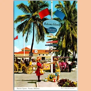 Postcard Rawson Square Nassau Bahamas Signpost and Carriages - Picture 1 of 4