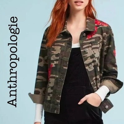 Jaqueta jeans Anthropologie Pilcro bordada verde camuflagem tamanho pequeno - Imagem 1 de 4