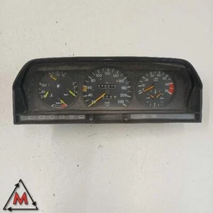 Cuadro de instrumentos 2015433321 para MERCEDES 190 E 1987 usado (102437) - Imagen 1 de 14