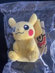 Muñeca de peluche original Pikachu Center sentada 8 pulgadas - Imagen 1 de 3