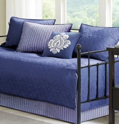 COTTAGE BLUE 6pc DAYBED COVERLET SET : FRENCH QUILT NAVY MATELASSE TILE DAY BED - Image 1 of 4
