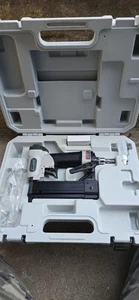 Pinner sin cabeza MasterForce 208-5002 con estuche - Imagen 1 de 9