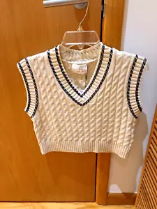ZARA Girls, Contrast Knit Vest, V-Neck, White With Black Stitches Size 9-10 - Picture 1 of 10