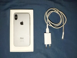 Iphone X 64GB Libre + Cargador BELKIN - Imagen 1 de 4