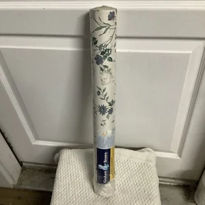 NWT 56 Feet Graham & Brown Floral Pre-Pasted Wallpaper 62640 - Picture 1 of 4