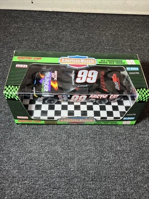 De colección Arctic Cat 1995 Diecast Dick Trickle #99 American Muscle 1/18 Ertl Ford Foto 1 de 4