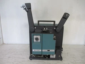 Proyector de películas de sonido Bell & Howell Filmosound carga automática 16 mm modelo 1552 - Imagen 1 de 13