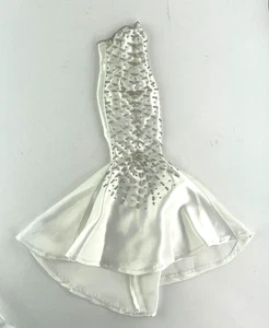 Elegant White Silk Gown for 16" Fashion Dolls – Fits Gene, Tonner, and Similar - Picture 1 of 3