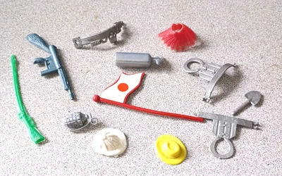 M.P.C. Armas y accesorios de soldados de juguete de 60 mm de colección - Lote de 12 de plástico blando  Foto 1 de 2