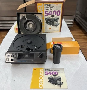 Kodak Carousel 5400 Slide Projector W/ Box, Remote & Carousel  - Tested Works - Picture 1 of 19