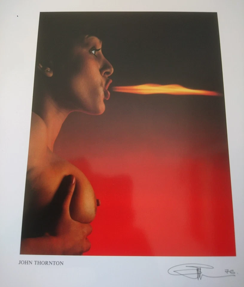 ANCIENNE GRANDE PHOTO FEMME NUE ARGENTIQUE ARTISTIQUE signé: JOHN THORNTON 1976 - Photo 1/4
