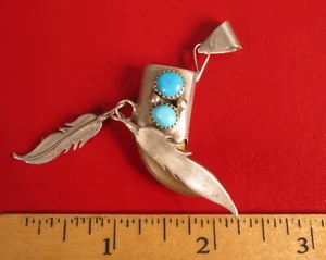 VINTAGE STERLING SILVER TURQUOISE NATIVE AMERICAN SOUTHWEST STYLE PENDANT !!! - Picture 1 of 1