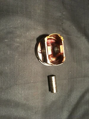 Subaru Outback 2001-2004 3,0 L primera generación EZ30 pistón y pasador de muñeca Foto 1 de 2