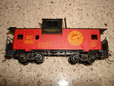 HO Scale Alcoma Central Railway Wide Vision Caboose AC 9501 - Kadee Couplers EUC - Image 1 of 4