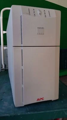 APC 智能 UPS 5000 AP9617,二手 — 第 1/3 张图片