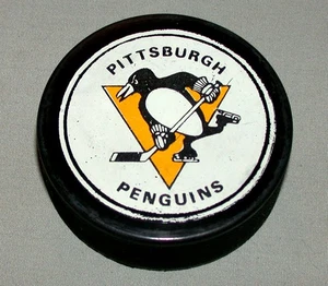 Official Vintage NHL Pittsburgh Penguins Souvenir Hockey Puck - Picture 1 of 2