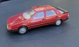 Stahlberg Saab 9000 Turbo Modellauto rot - Made in Finland - Oldtimer mit Koffer - Bild 1 von 13