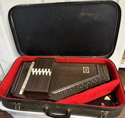DE COLECCIÓN OSCAR SCHMIDT AUTOHARP 36 CUERDAS 12 ACORDES con Estuche y Partituras Foto 1 de 4
