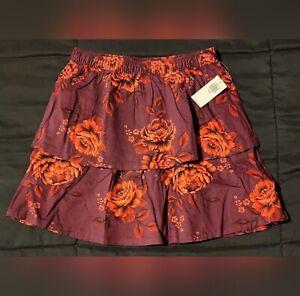 NWT Girl's Old Navy Floral Tiered Skirt. Size Medium 8