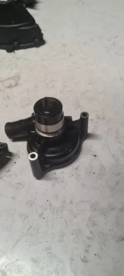 Triumph T595 Daytona Water Pump 1998 - Image 1 of 2