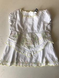 Vestido de primavera bordado para niñas Gap talla 2  - Imagen 1 de 3