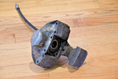 Volvo 240 242 244 245 240DL GL Turbo Right Rear Brake Caliper 1975-1991 Non ABS - Image 1 of 2