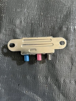 Módulo de señal de antena Cadillac CTS 2014 OEM GM 20960972 Foto 1 de 3