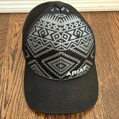 Sombrero ajustado a presión Ariat azteca negro y gris para hombre Foto 1 de 4