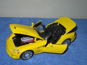 FAST & FURIOUS 2003 DODGE VIPER SRT-10 1:18 ERTL OPENING HOOD DOORS & TRUNK - Picture 1 of 10