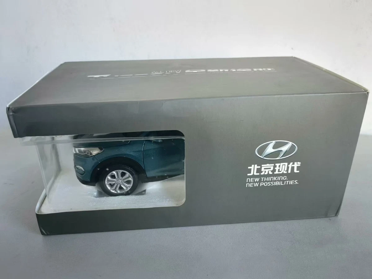 1/18 Hyundai Tucson マレーシア警察 ixo MODELS 1/18 Hyundai Tucson マレーシア警察 ixo MODELS 1/18 Hyundai Tucson