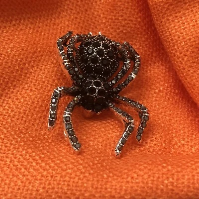 当代黑色水晶珠银色蜘蛛胸针 — 第 1/4 张图片