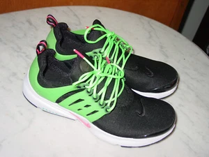 2021 Nike Presto DJ5152-001 Black/Green Strike Youth Running Shoes! Size 7Y - Picture 1 of 15