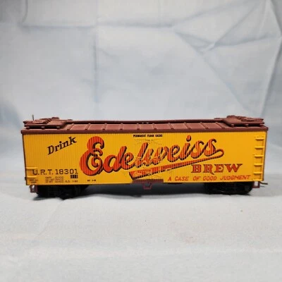 MTL HO Scale U.R.T. 18301 “Edelweiss Brew” 40’ Double Sheathed Wood Reefer Car - Image 1 of 4