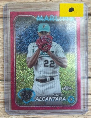 **1st Print Run** 2024 Topps Chrome Sandy Alcantara #138 Speckle Refractor /350  - Image 1 of 2