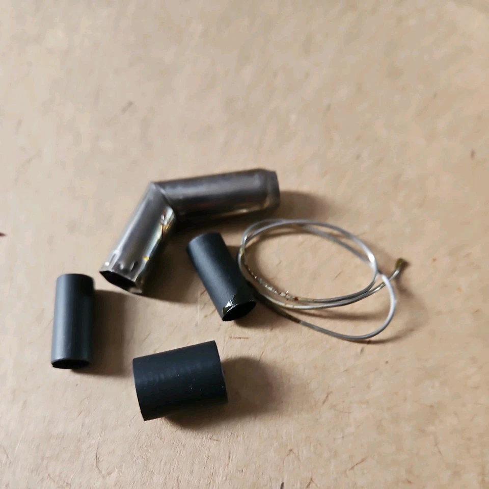 Rcexl  Spark Plug Cap Assy 1/4 32 plug  - Image 1 of 1