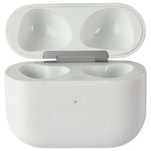 Apple Replacement MagSafe Charging Case A2566 for AirPods (3rd Gen) - White - Picture 1 of 3