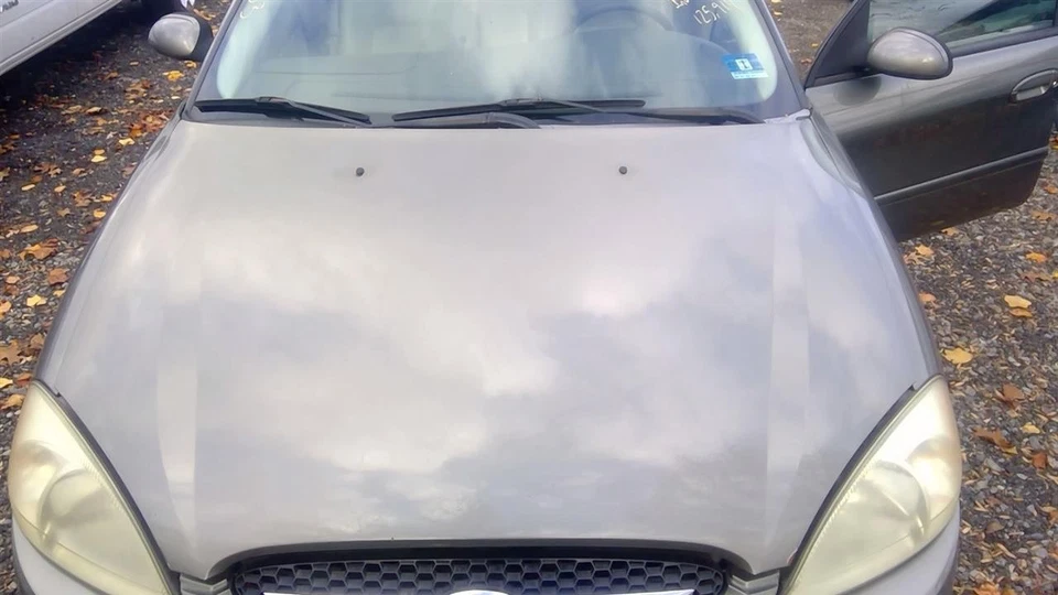 Used Hood fits: 2001 Ford Taurus  Grade A Foto 1 de 4