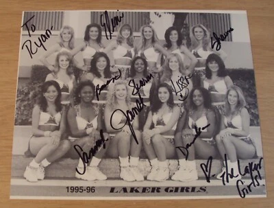 VTG 1995-96 'CHEERLEADER Group Photo SIGNED'~"The LAKER GIRLS" Los Angeles CAL~ - Image 1 of 4