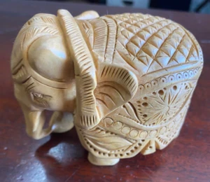 Rajasthan? Elefante artesanal de madera tallada a mano - Imagen 1 de 7
