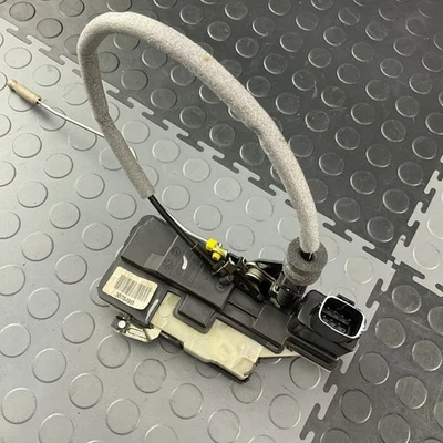 2007-2014 Volvo XC90 OEM Rear Right Side Electric Door Lock Assembly OEM - Image 1 of 4