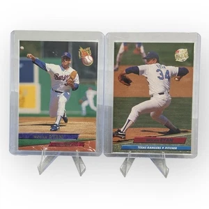 Lotto Nolan Ryan 1992 e 1993 Fleer Ultra #636 #141 Texas Rangers HOF (lotto di 2 carte) - Foto 1 di 6